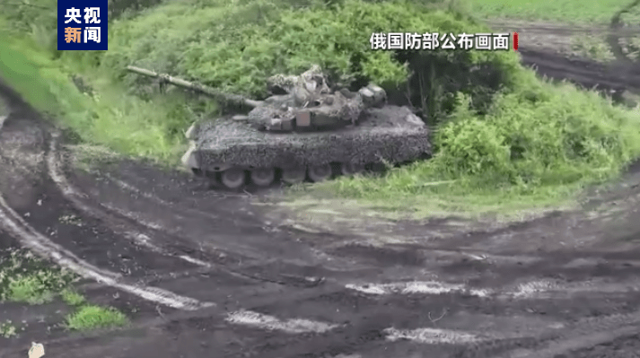 俄称击退乌军进攻 乌称继续发起进攻_俄军_装备_国防部