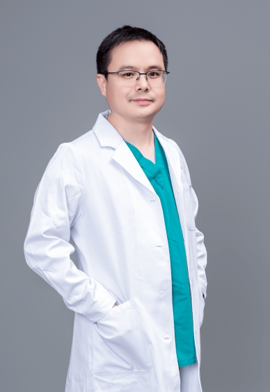 第一届宁波市青年名医丨易全勇：专攻眼底疾病，潜心练就“复明术”_手术_患者_视网膜