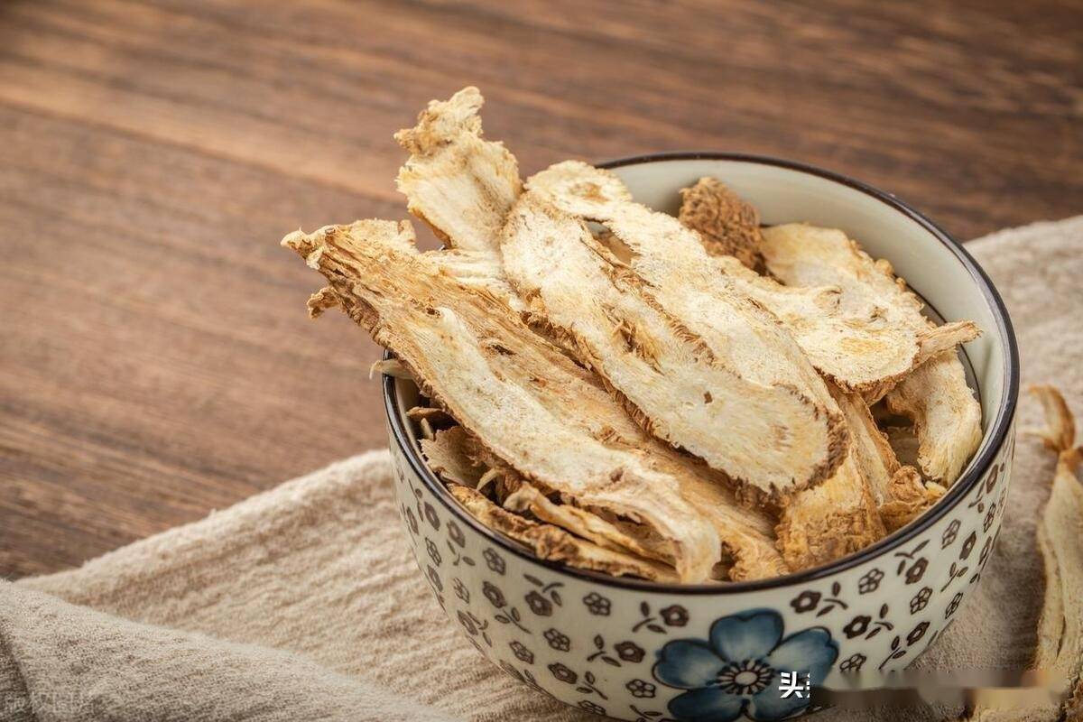 当归此外,现市面上还有一个中成药叫作地榆槐角丸,是槐角丸的升级版