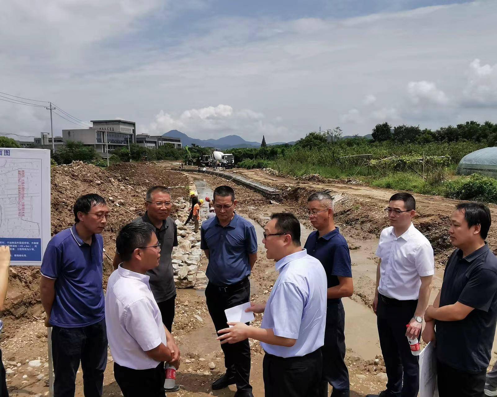 宁波市发改委党组副书记,副主任曹敬之一行调研督导宁海县世行项目