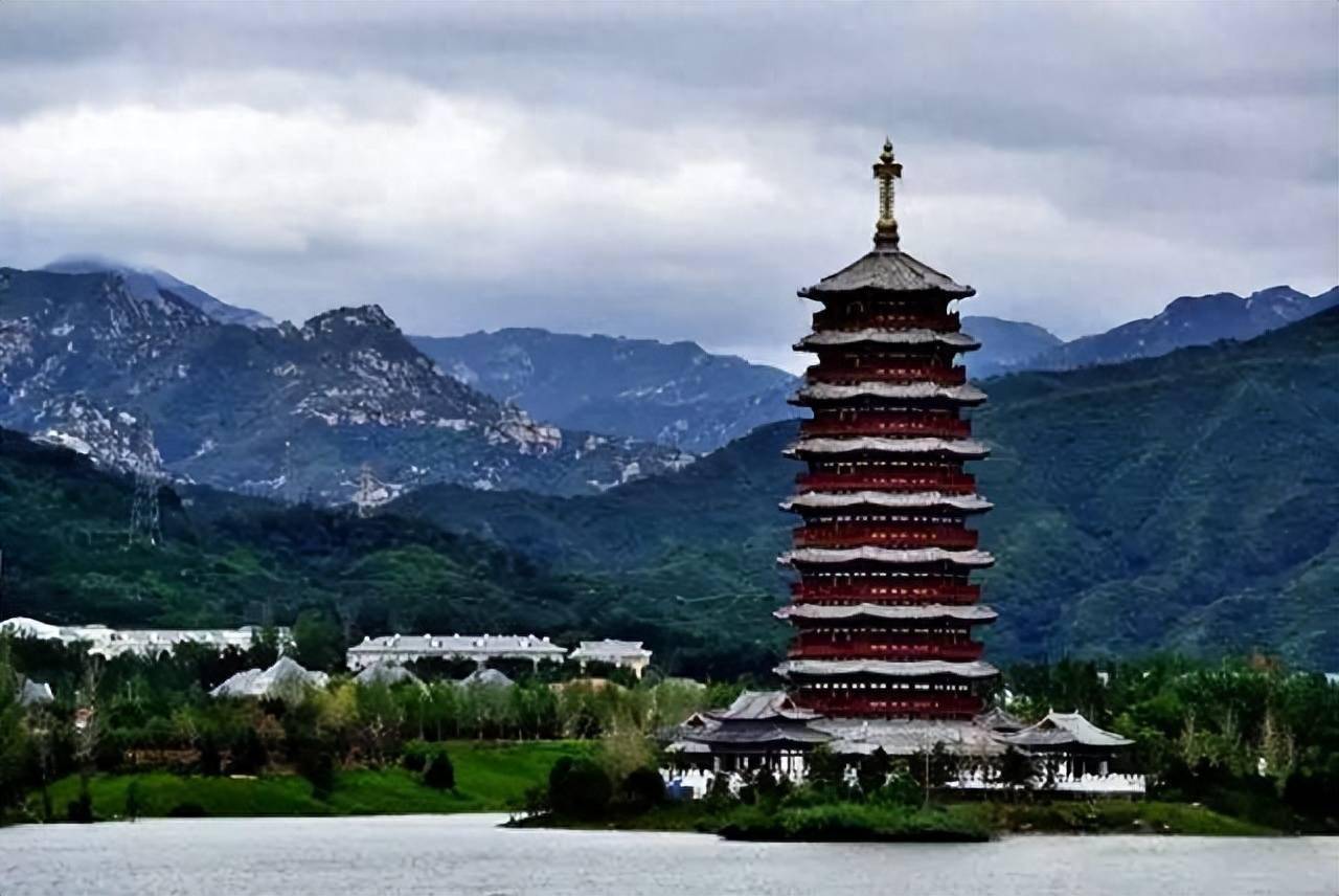 怀柔雁栖湖景色_两季_春秋_大雁