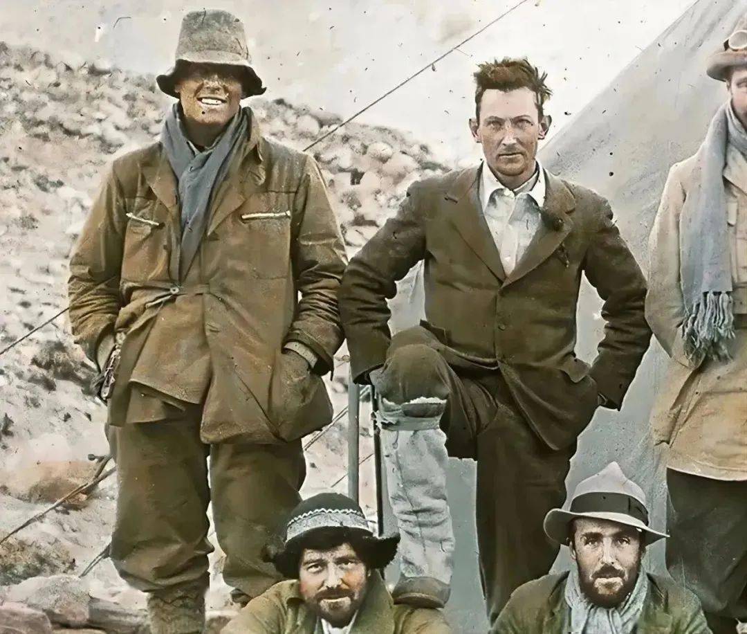 在刚好 100 年前,乔治 · 马洛里(george mallory)在接受《纽约时报》