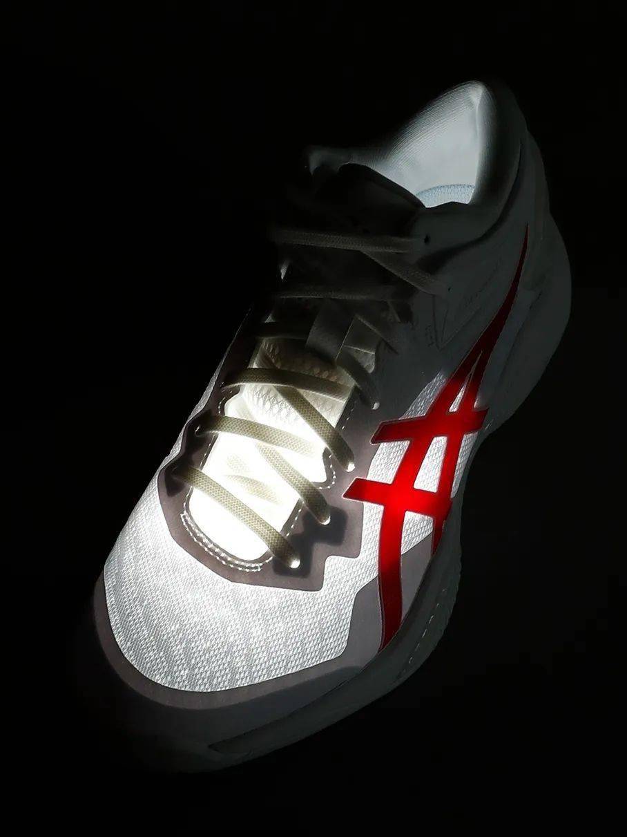 正面印有亚瑟士品牌logo061190rmb2023年秋季1063a066-102asics