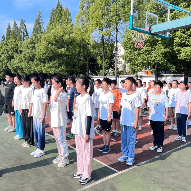 【红传育人】我校举行2023级新生军训_元培中学_初一_叶青峰