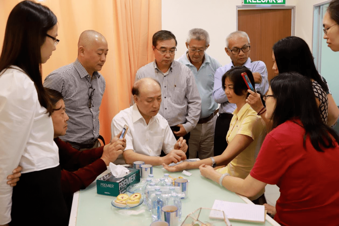 最美医务工作者 | 韦立富:针灸是中西医结合的桥梁_韦老_南宁_患者