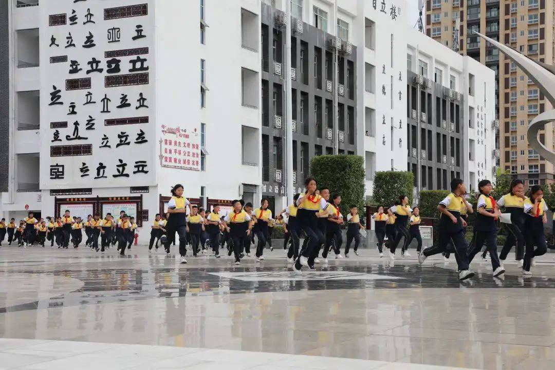 贵州绥阳实验中学图片