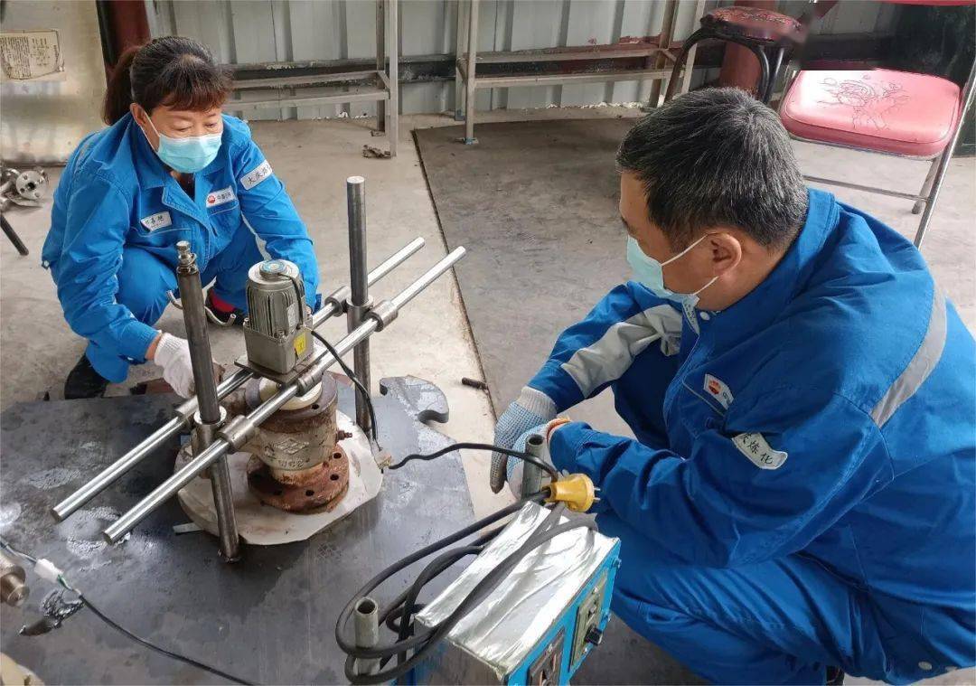 加热盘出入口管线处加装闸阀和放空阀,并在入冬前将加热盘吹扫干净