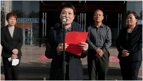 章丘区卫健局四级调研员王向阳致辞积石山县副县长马云平致辞积石山县