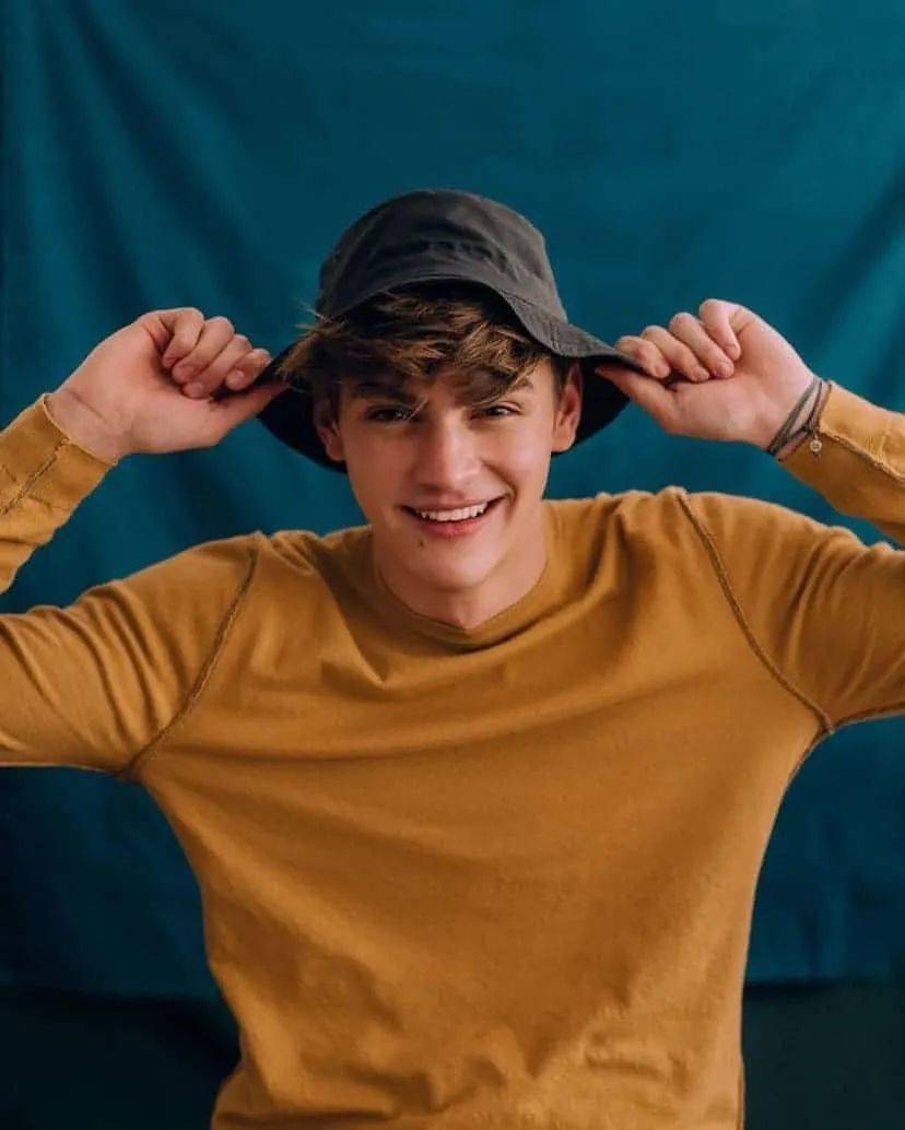 22岁小鲜肉犯下性侵罪,被意大利警方逮捕!