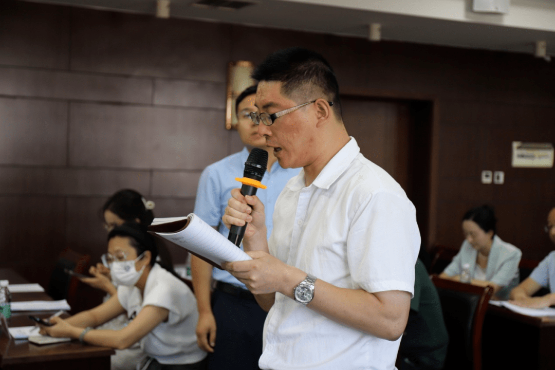 镇巴专场新闻发布会——张林明回答记者提问_工作_活动_干部作风