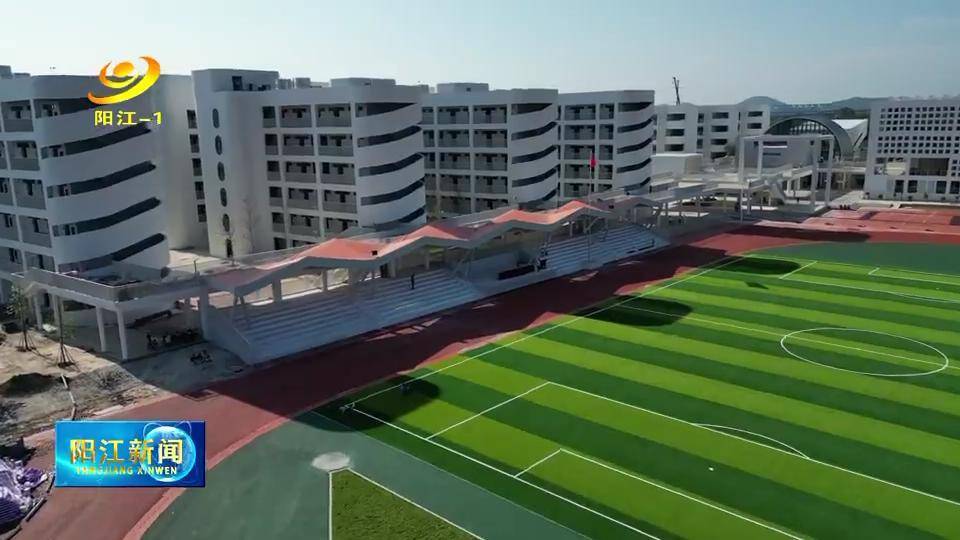 "阳江一中初中部迎来新生_第一中学_校园_班级
