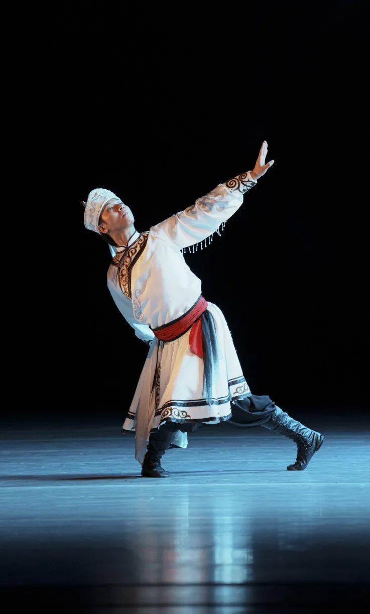 影册|"为人民而舞"--纪念贾作光诞辰100周年舞蹈专场演出_篇章_鸿雁