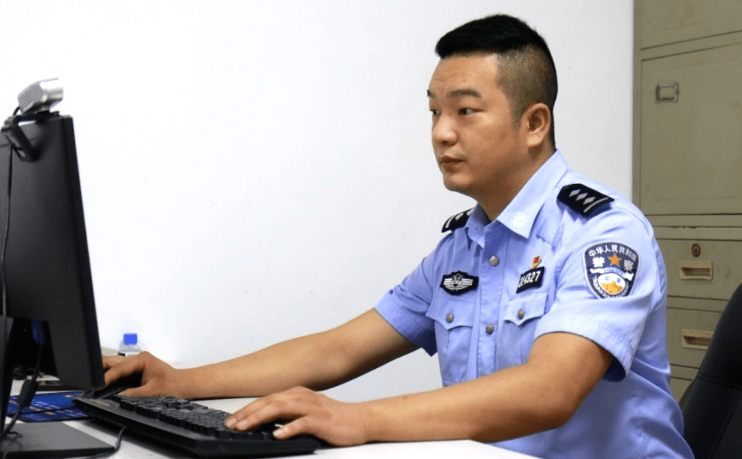 刑警黄超:惩恶扬善的利剑_侦查员_案件_彭水