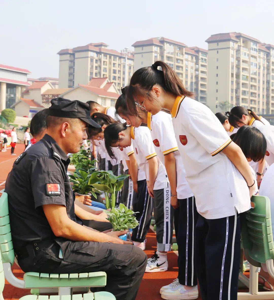 眉山东辰学校举行2023年秋开学典礼暨读书节_学子_全体师生_东方
