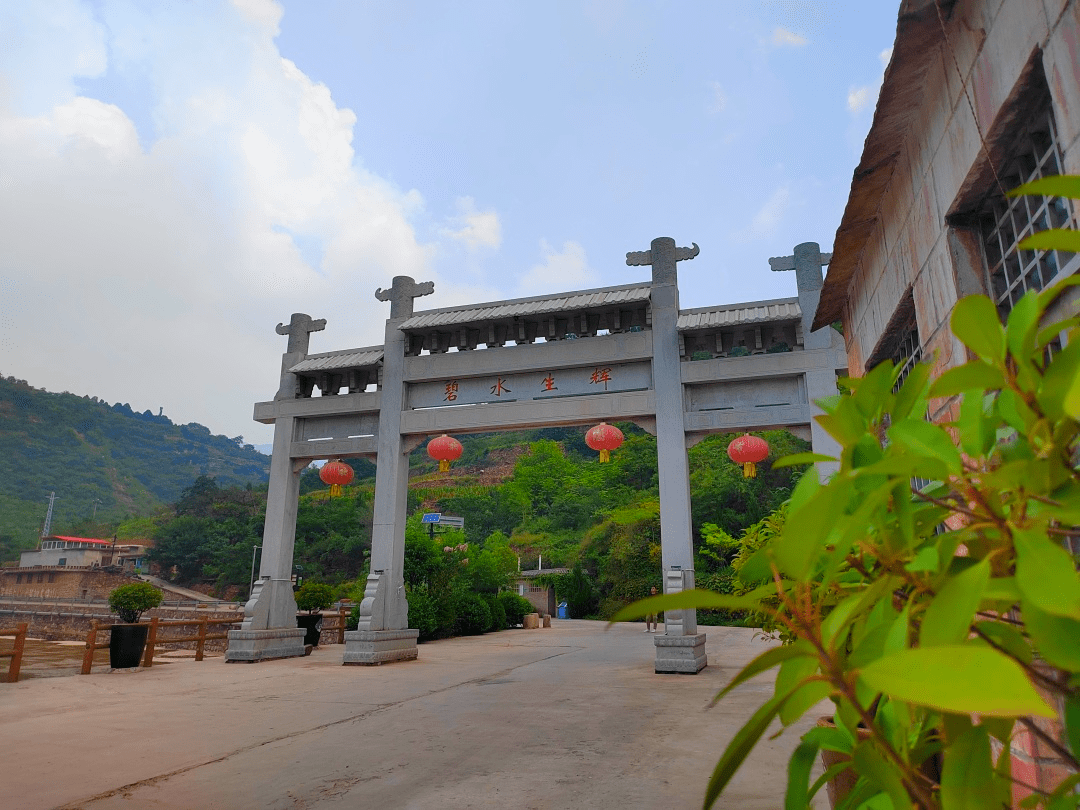 地处河北省磁县,涉县与河南省安阳县两省三县交界处,西北接炉峰山景区