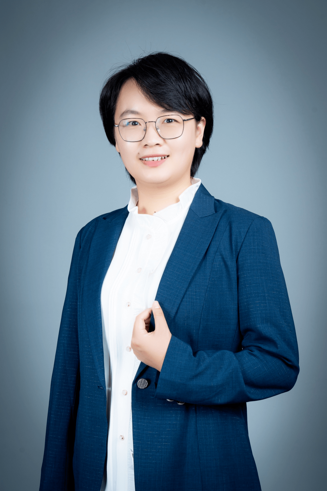 traditional varying coefficient models (vcm) to accommodate