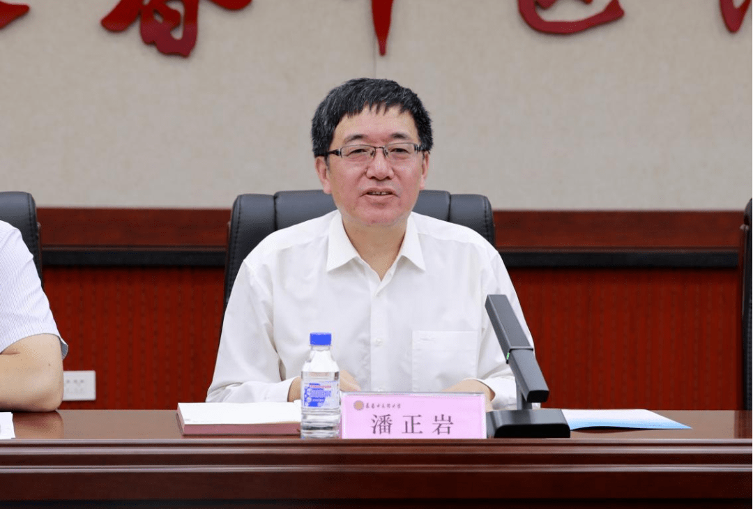 开封市2023年"招才引智名校行"市校合作活动走进我校_人才_徐超文