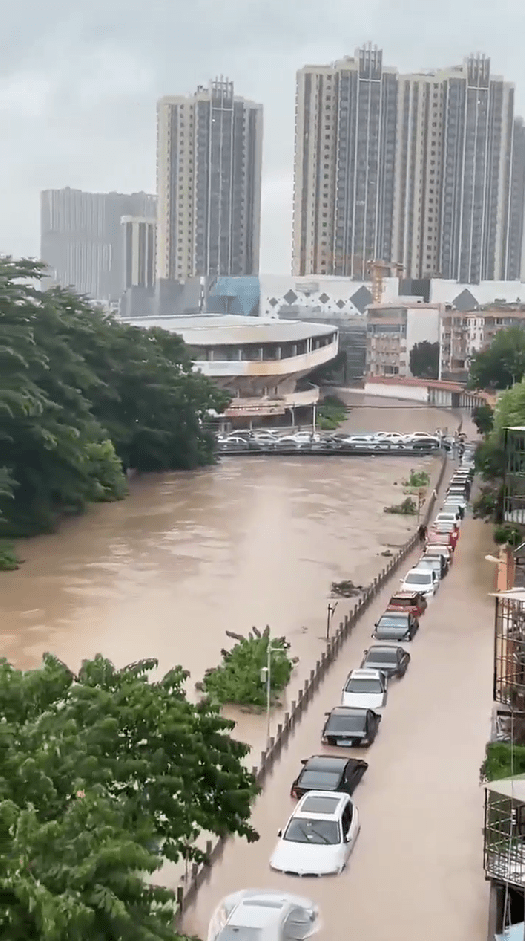 水浸街啦,我不想住在这些地方!