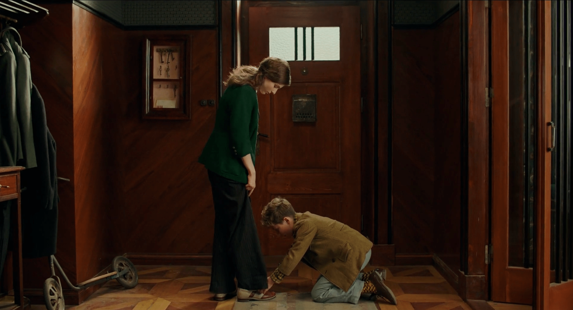 《乔乔的异想世界》:系鞋带,一次两次三次……|金熊猫奖提名作品鉴赏