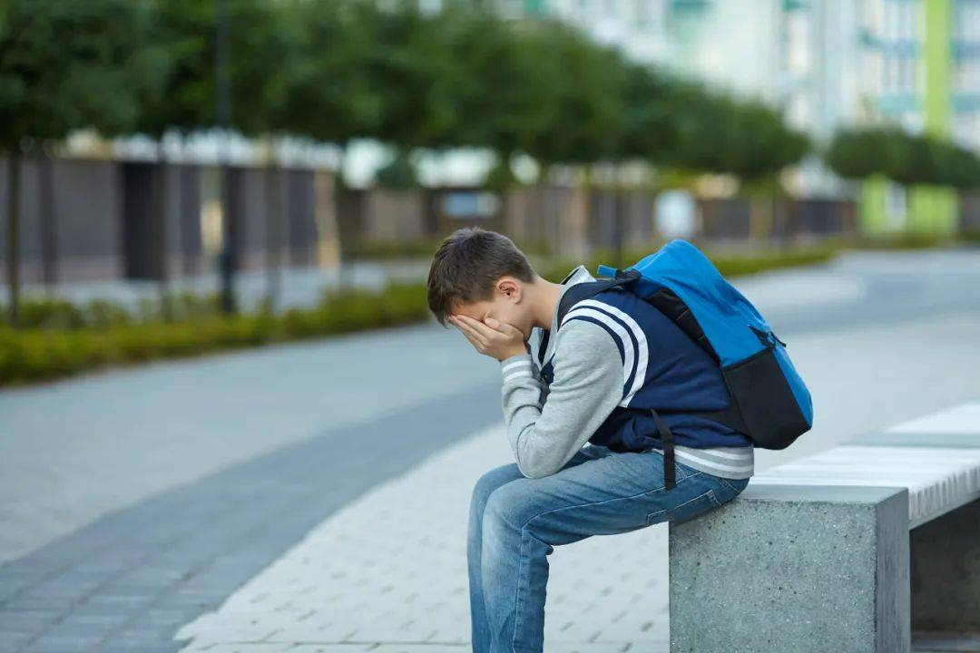 少年不识愁滋味，大学生除外_压力_情绪_社会