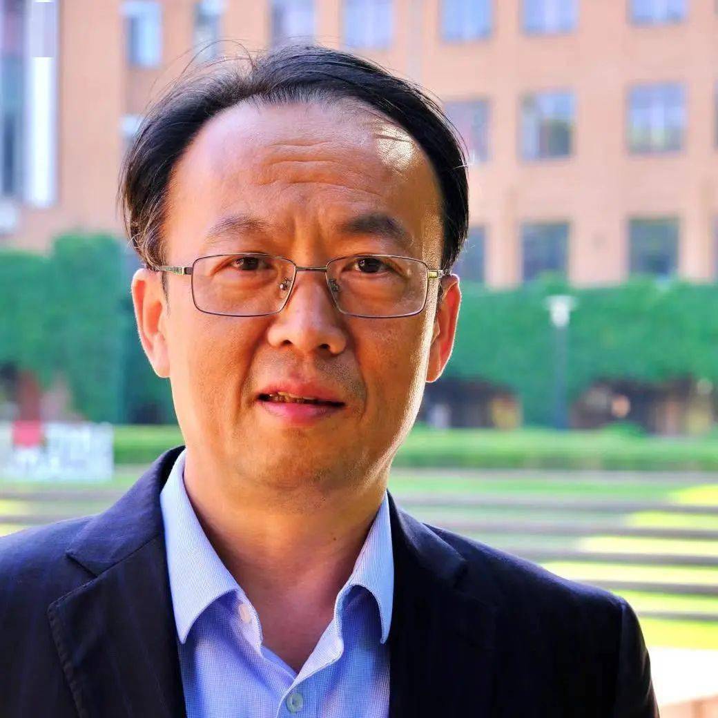 彭玮:啤酒包装美学设计 | 100 · 彭玮主题演讲预告_题目_发表报告