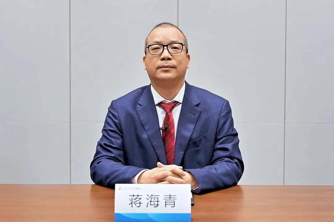 萤石网络董事长兼总经理蒋海青,奥普家居董事长fang james(方杰,罗曼