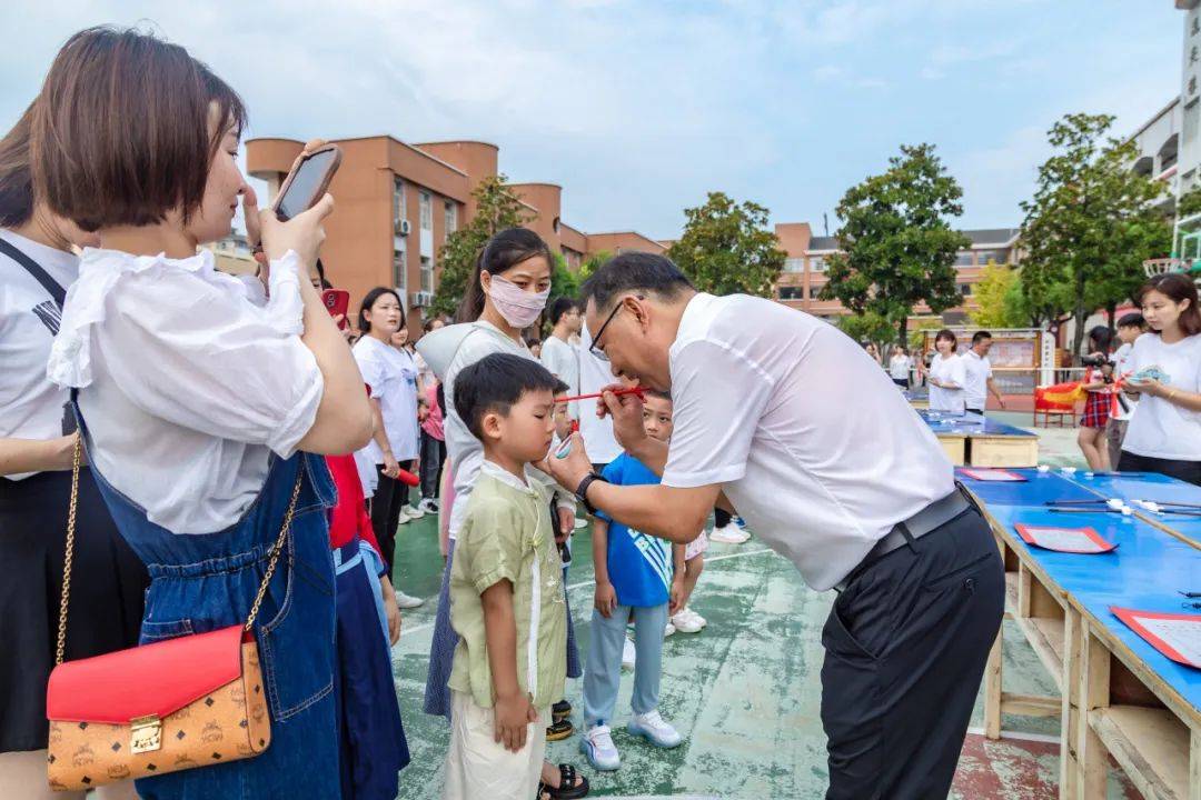泾县实验小学这场"开笔礼"仪式感十足_人生_孩子_年级