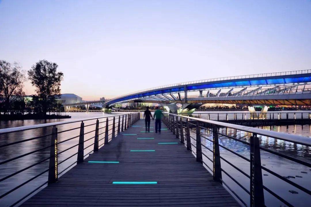 图源:fm107太原交通广播跻汾桥,太原首座大跨度景观步行桥,桥梁为专用