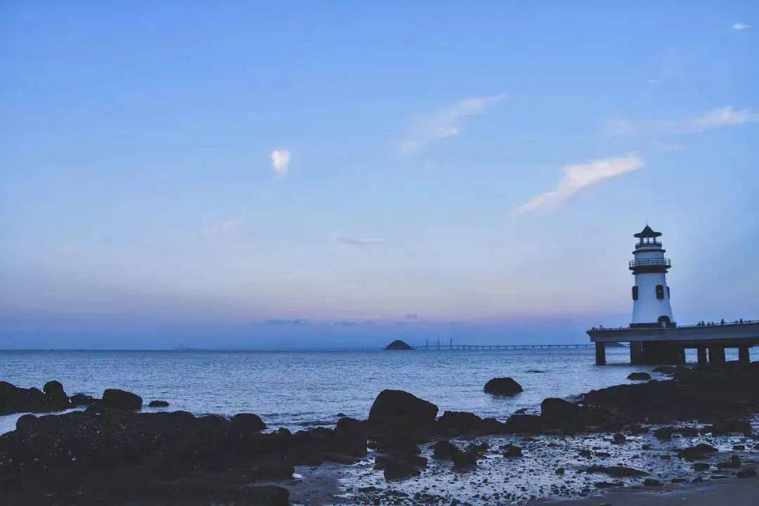 门票:免费06交通:14路"湾仔沙"站珠海景山道精华推荐:98森林公园