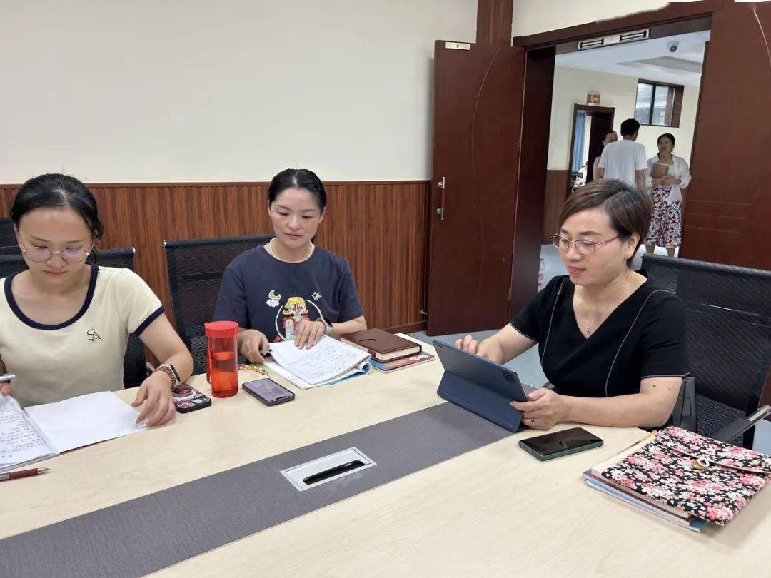 【研新课标 迎新中考】——记区教研室蹲点兴华中学调研活动_课堂