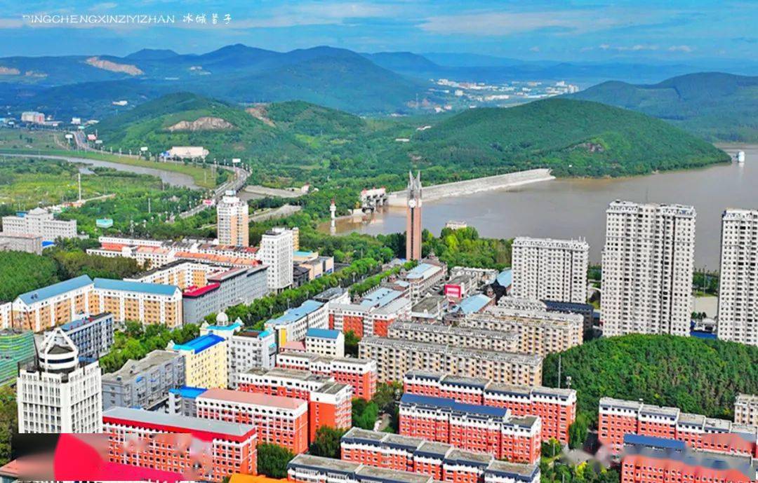 没错,我也很喜欢七台河_速滑_短道_雕塑