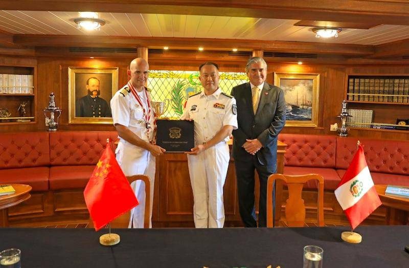 秘鲁海军"联合"号风帆训练舰首次访问上海_耿海鹏_任伟_活动