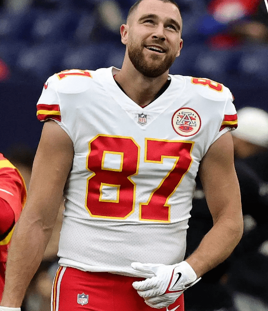 网友:这男的真老._特拉维斯_版权_six