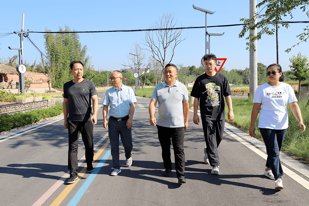 当阳市玉泉街道"在司法局的指导下,省级民主法治示范村硬件建设初具