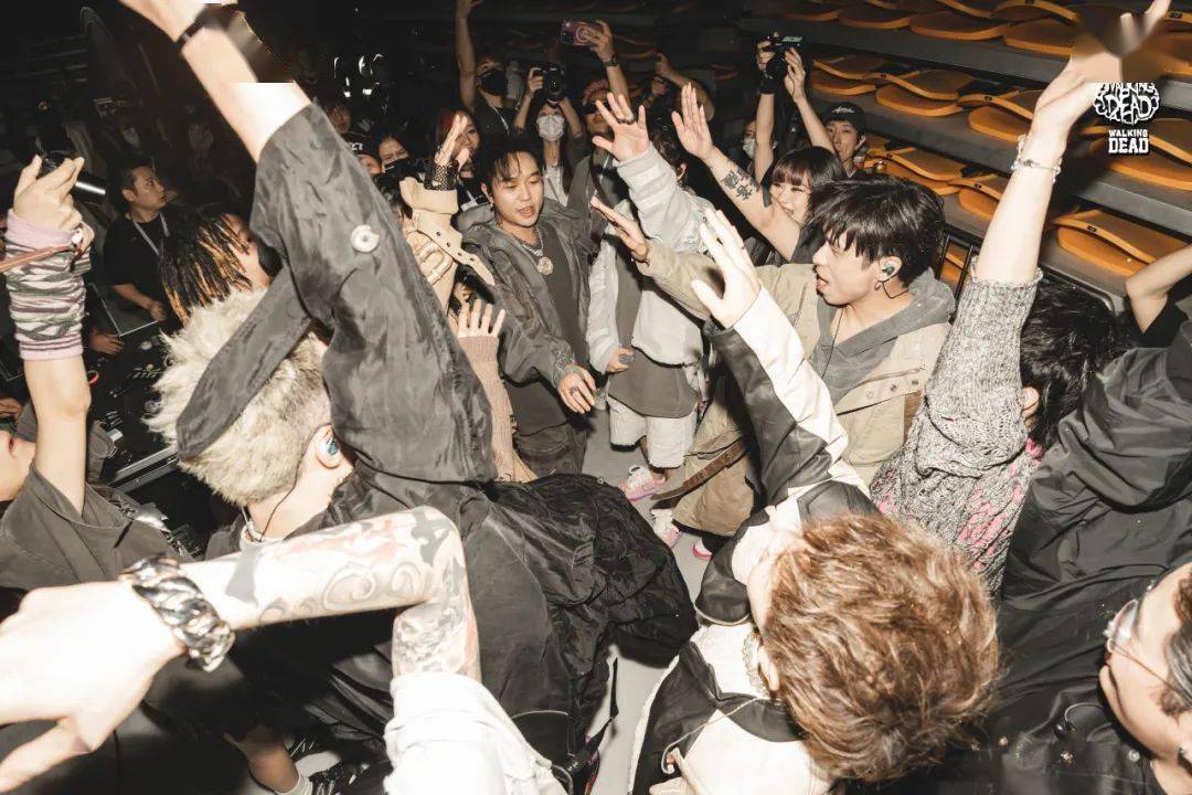 燃炸三城|woken day 2023峰巅对决演唱会精彩回顾_说唱_舞台_演出