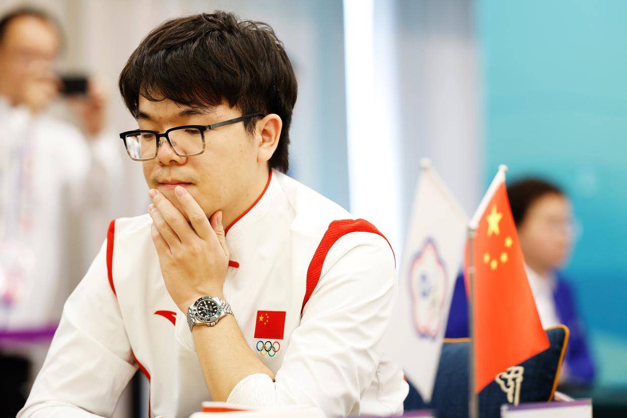 柯洁轻松击败日本选手一力辽 三连胜提前出线!_阶段_预赛_比赛