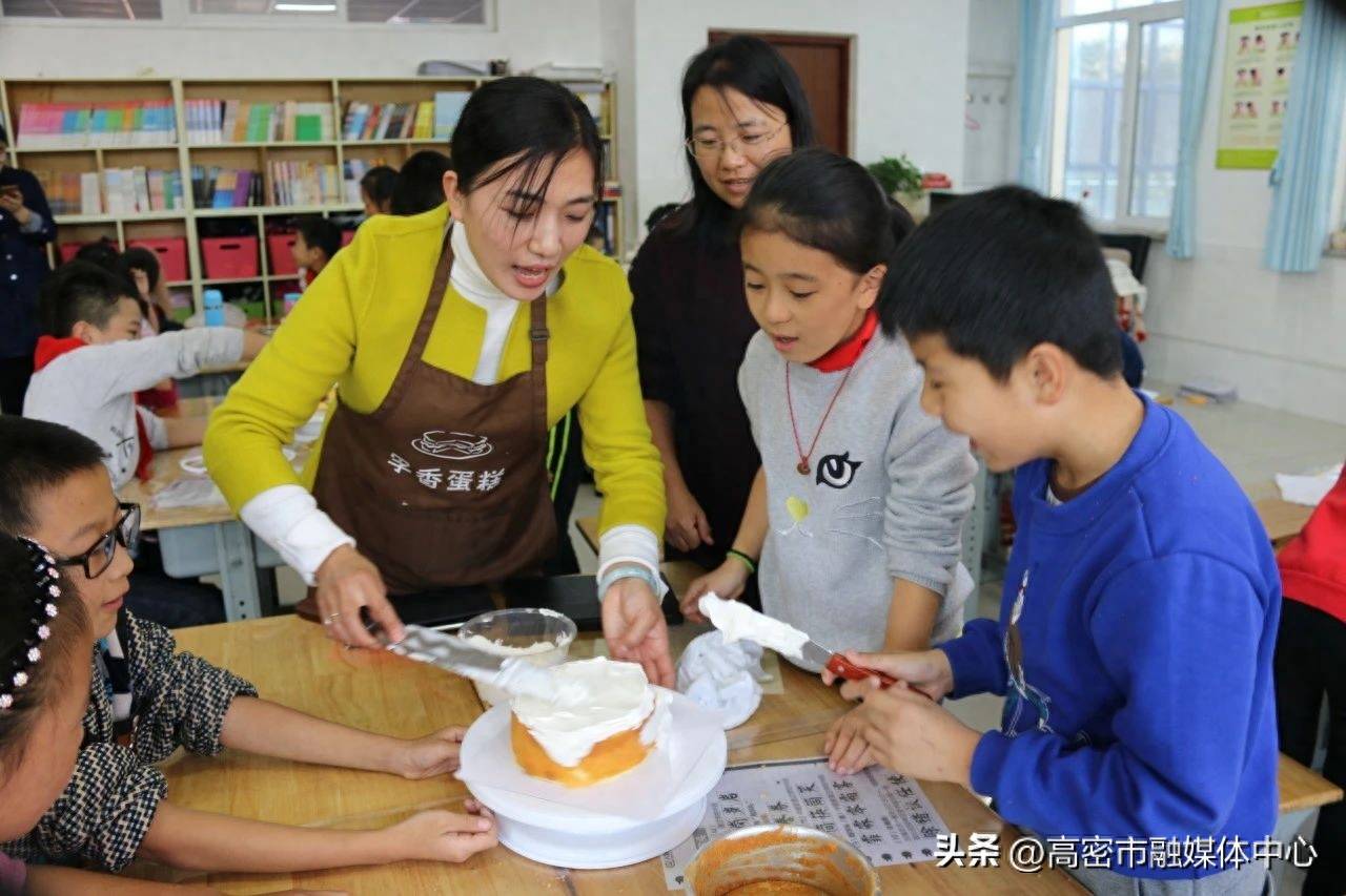 潍坊高密|育才学校实施"愉悦教育" 赋能学生核心素养提升_课堂_活动