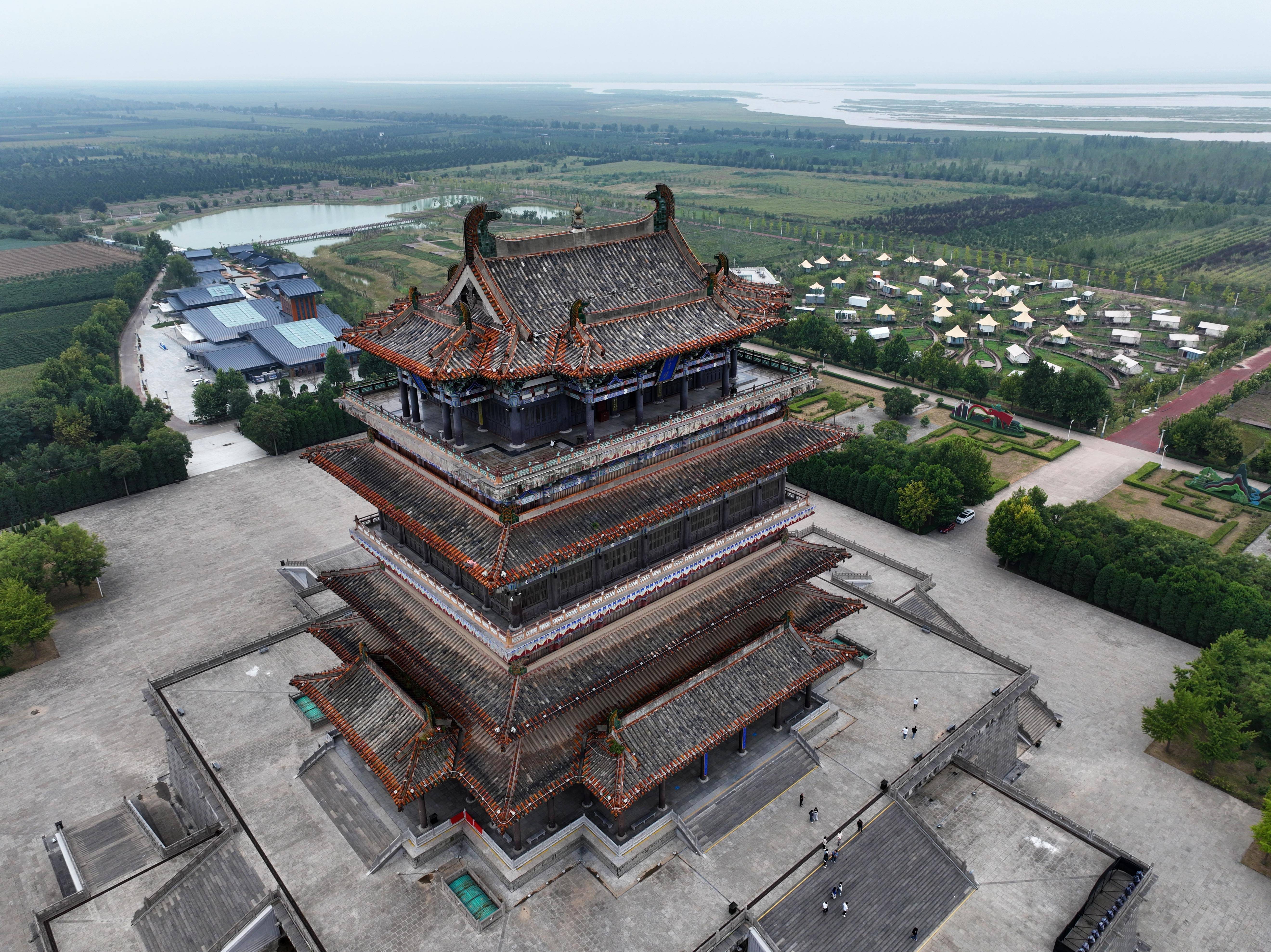 (文化)新时代中国调研行·黄河篇|登鹳雀楼_邢广利_新华社_照片