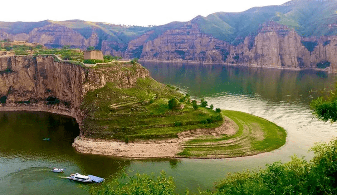 湾旅游区▲马鬃山滑雪场▲小草公园part08这些是我爱吃的▲呼和浩特人