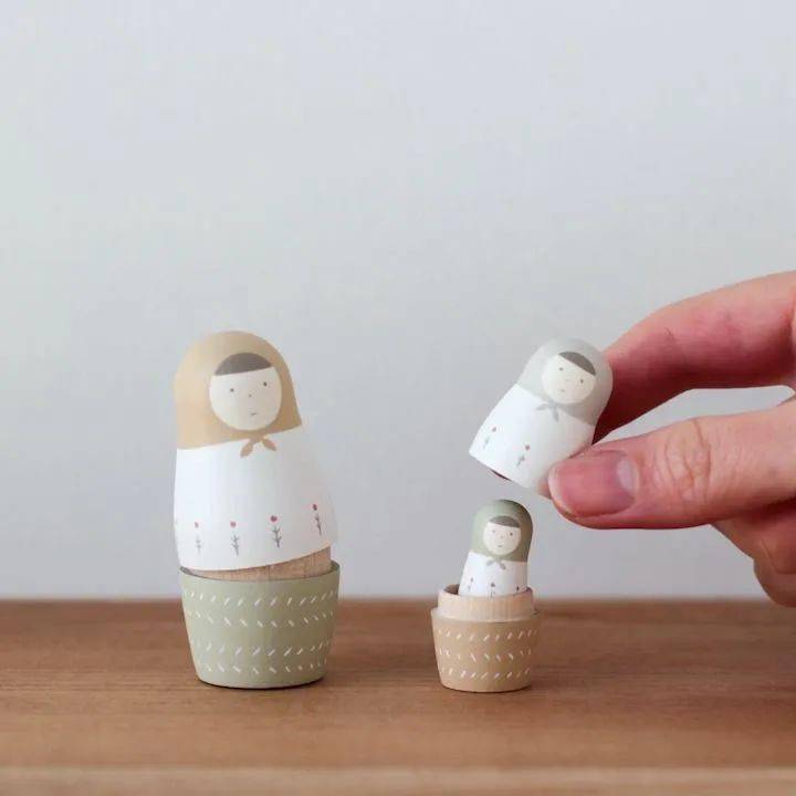 噢!好乖的手绘俄罗斯套娃