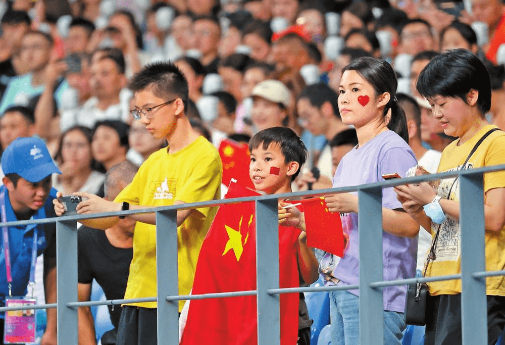 观赛不分冷门热门 亚运赛场气氛热烈_观众_比赛_赛事