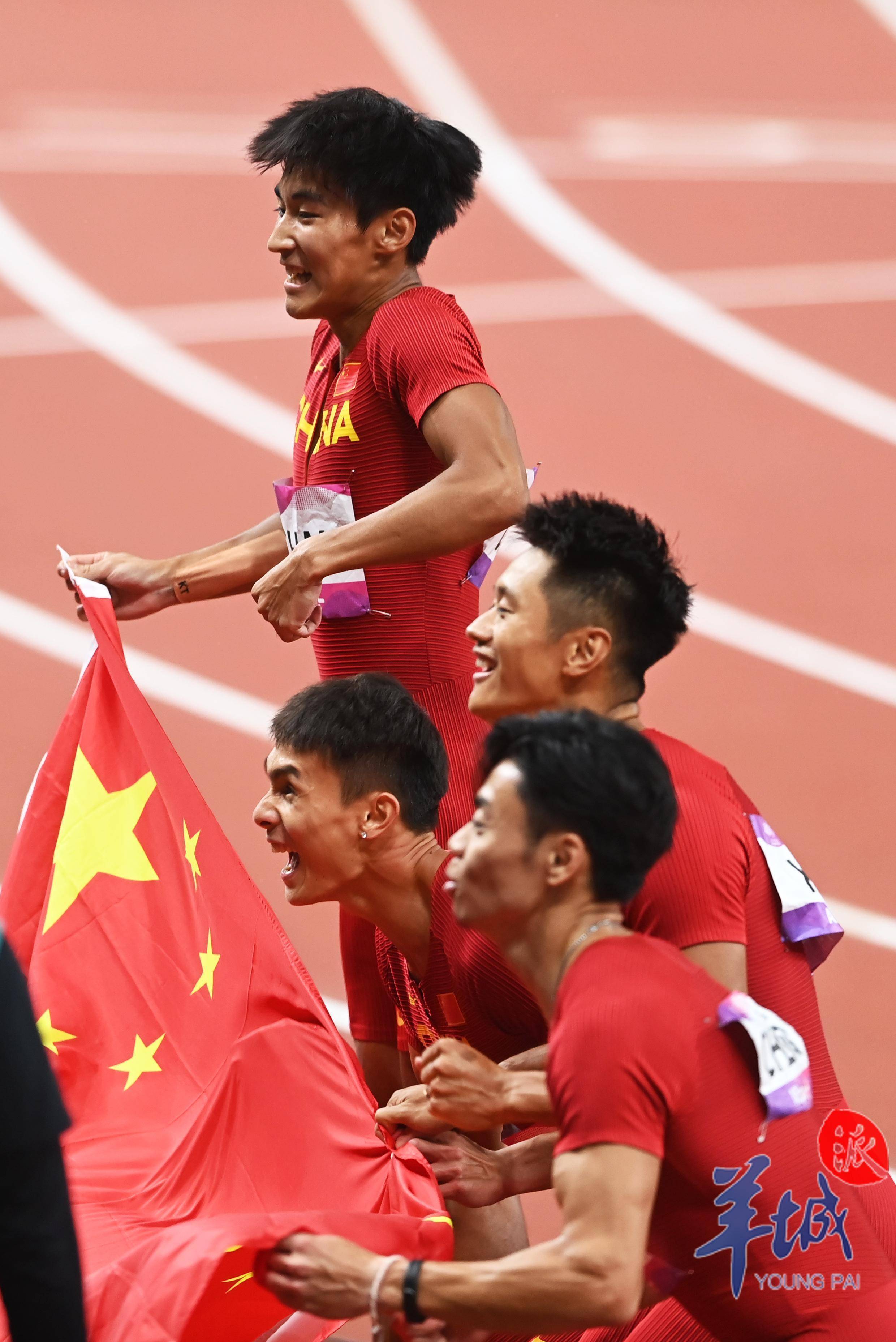 图集|中国队包揽男女4×100米接力金牌_中国军团_陈佳鹏_葛曼棋