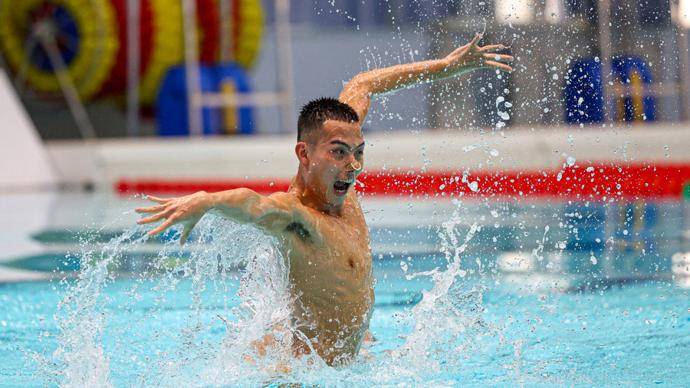 石浩玙,亚运史上第一位拿下花样游泳金牌的男人_中国_项目_选手