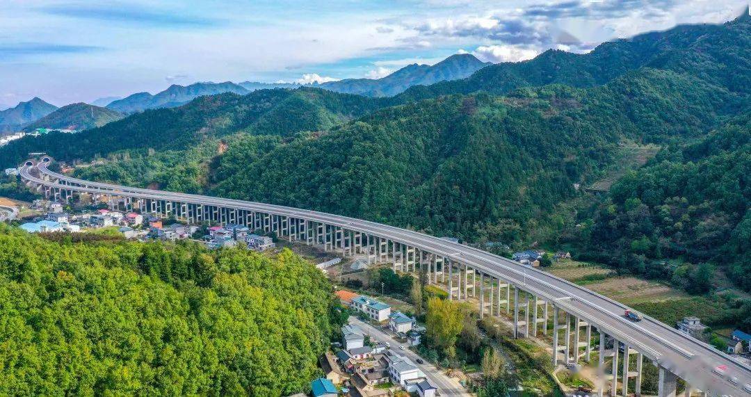 栾卢高速公路最新进展…_项目_投资_工程