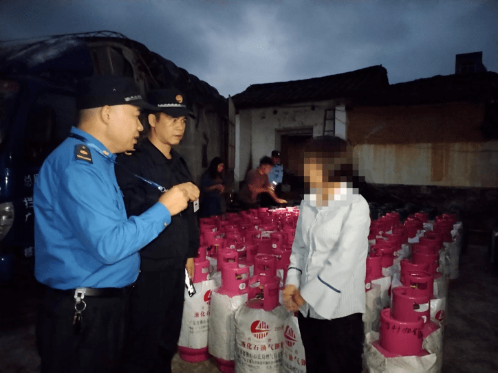 别乱来!浦北隔壁一女子摊上事了,被拘留15天!_经营_燃气_液化