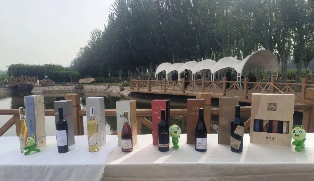 乌海一款干红葡萄酒获奖!_大赛_瑟兰_国际