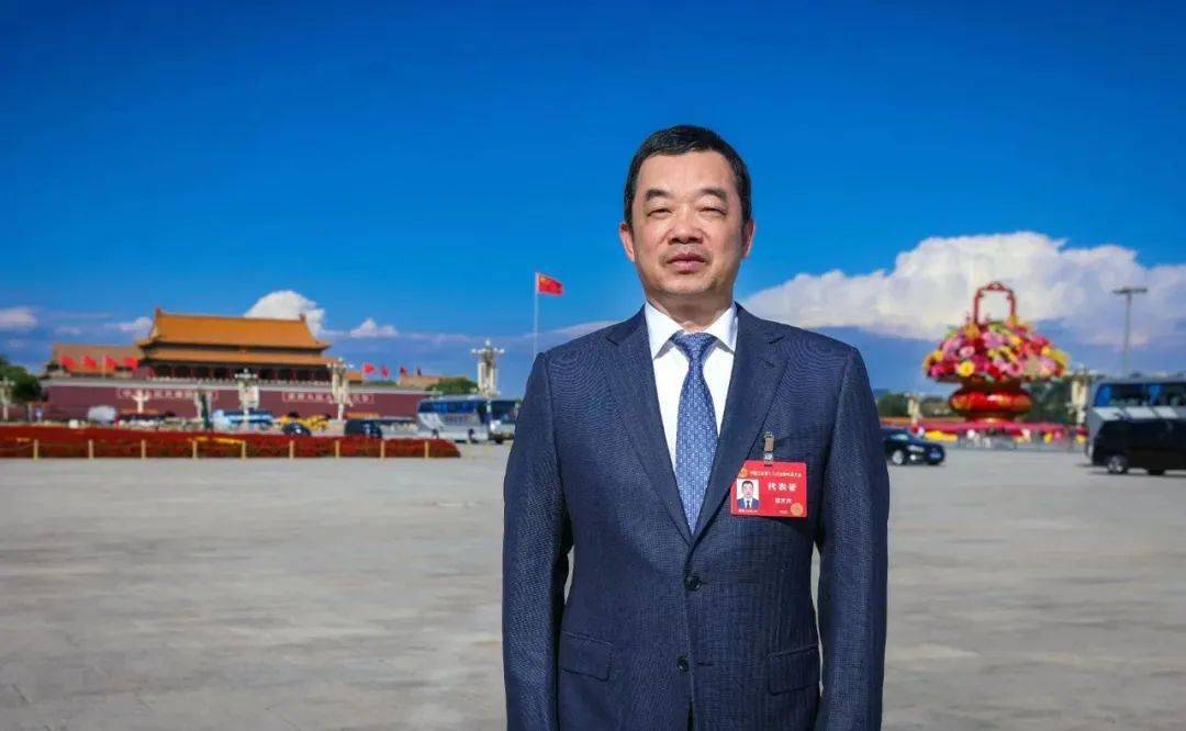 盟员戴宽南参加中国工会第十八次代表大会_发展_福建省_泉州市