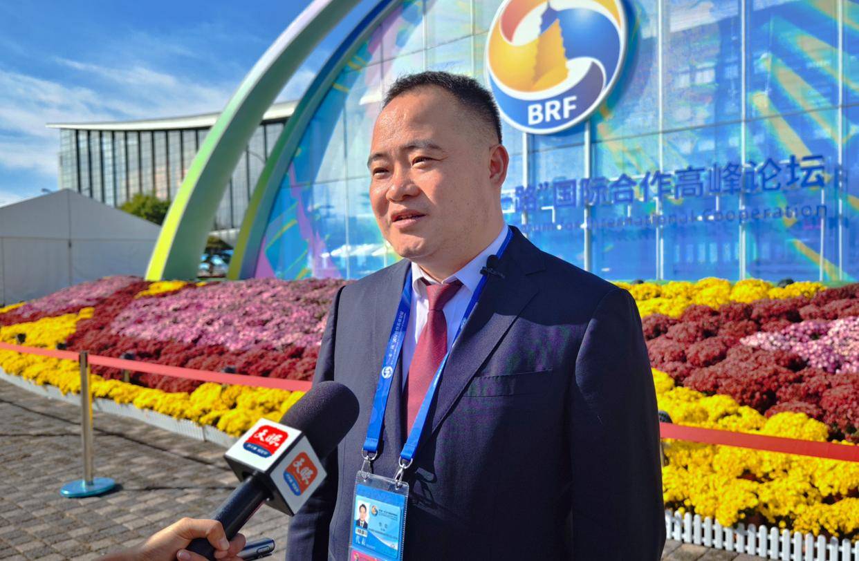 榕江县县长徐勃:乘着"一带一路"东风 "村超"牵起民间交往友谊之手