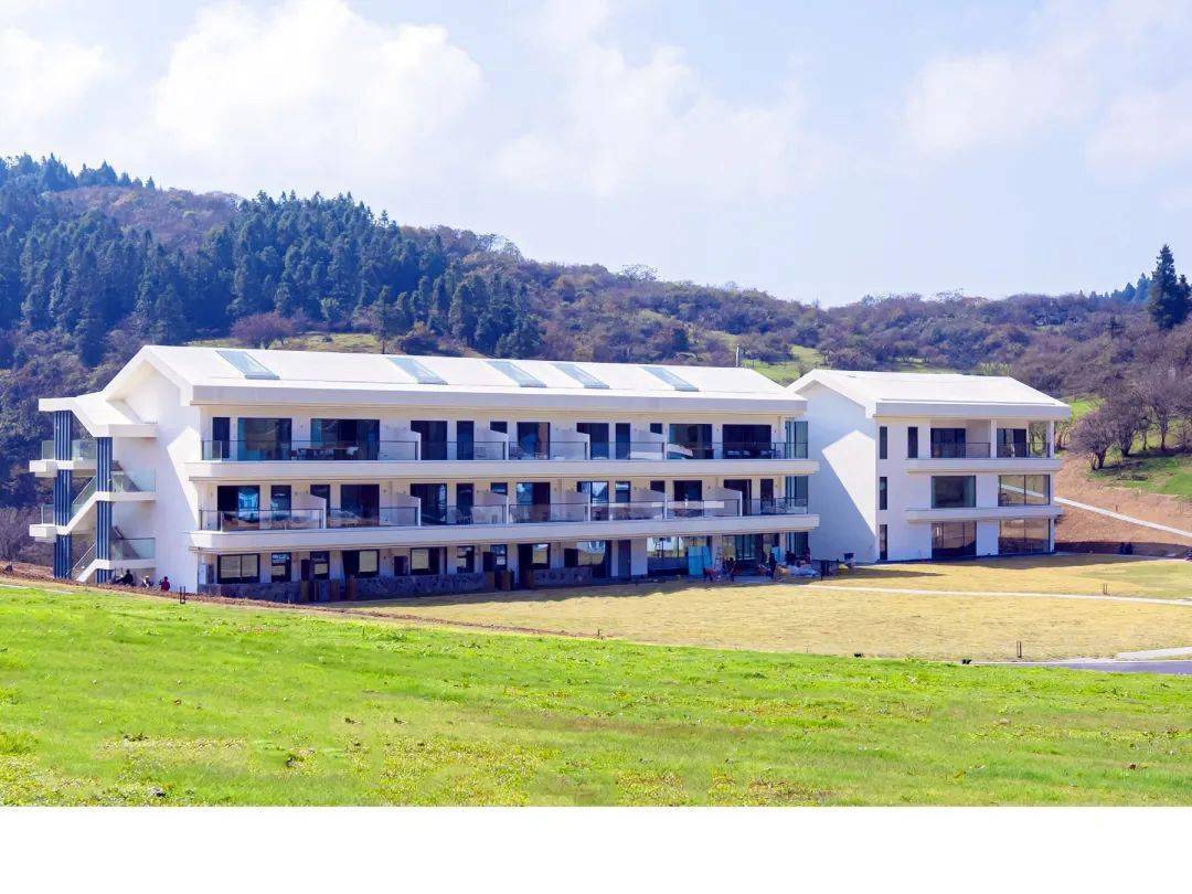 李仕川调研仙女山巴渝民宿强调 精心运营一流文旅康养项目_武隆_特色