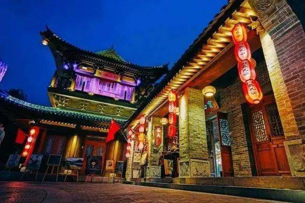 【国旅自组】乘飞机免门票 61 含接送|打卡   老君山,郭亮村,挂壁